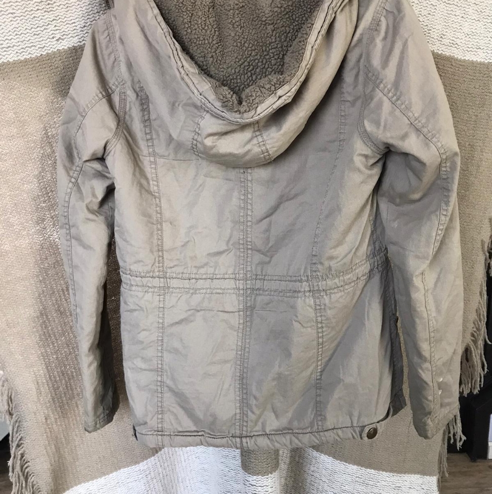 Tan Jacket - Picture 3 of 5